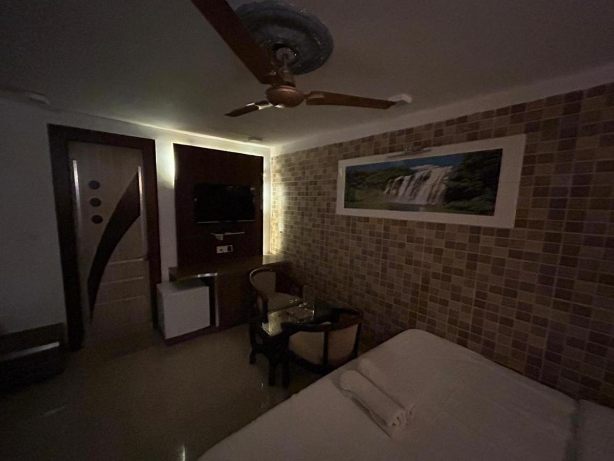 The Peach Tree Rooms 卜山 外观 照片
