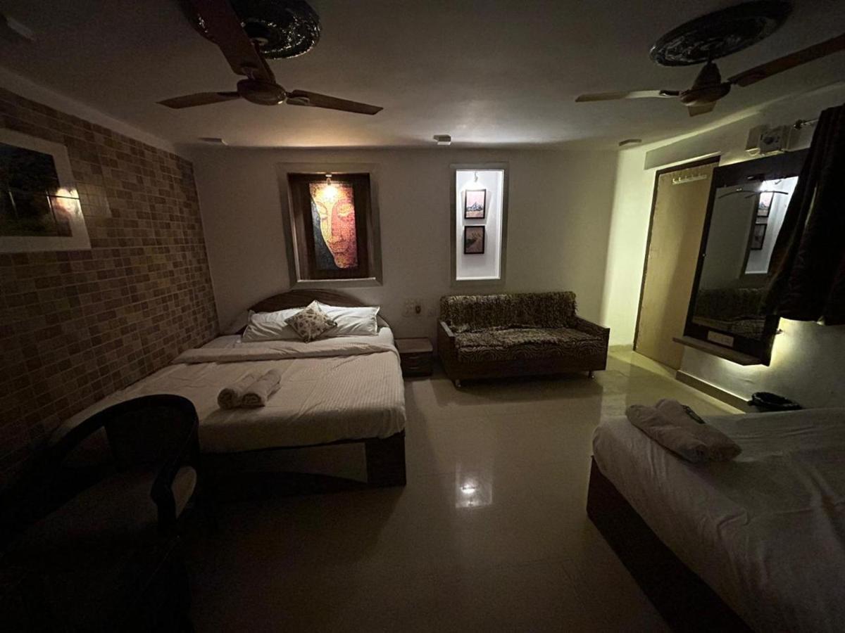 The Peach Tree Rooms 卜山 外观 照片