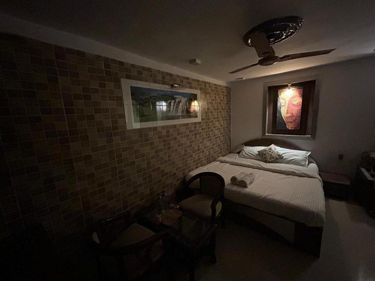 The Peach Tree Rooms 卜山 外观 照片
